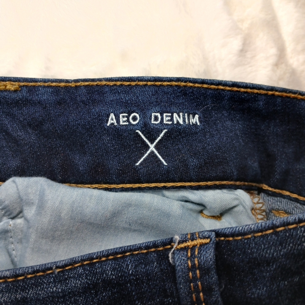 American Eagle Artist Crop Jeans Size 2 - Picture 4 of 12